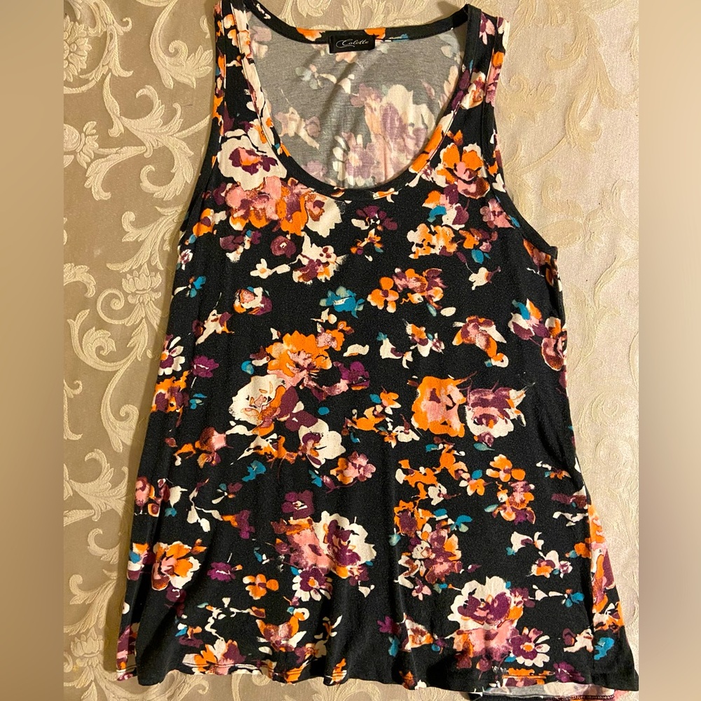 Large stretchy floral tank